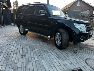 2012 Mitsubishi Pajero IV Рестайлинг 1, чёрный, 2049000 рублей, вид 3
