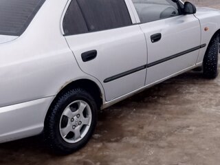 2008 Hyundai Accent ТагАЗ II, серебристый, 390000 рублей, вид 4