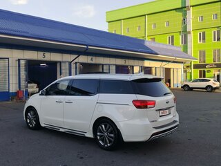 2016 Kia Carnival III, белый, 2000000 рублей, вид 4