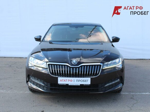 2021 Skoda Superb III Рестайлинг, коричневый - вид 1