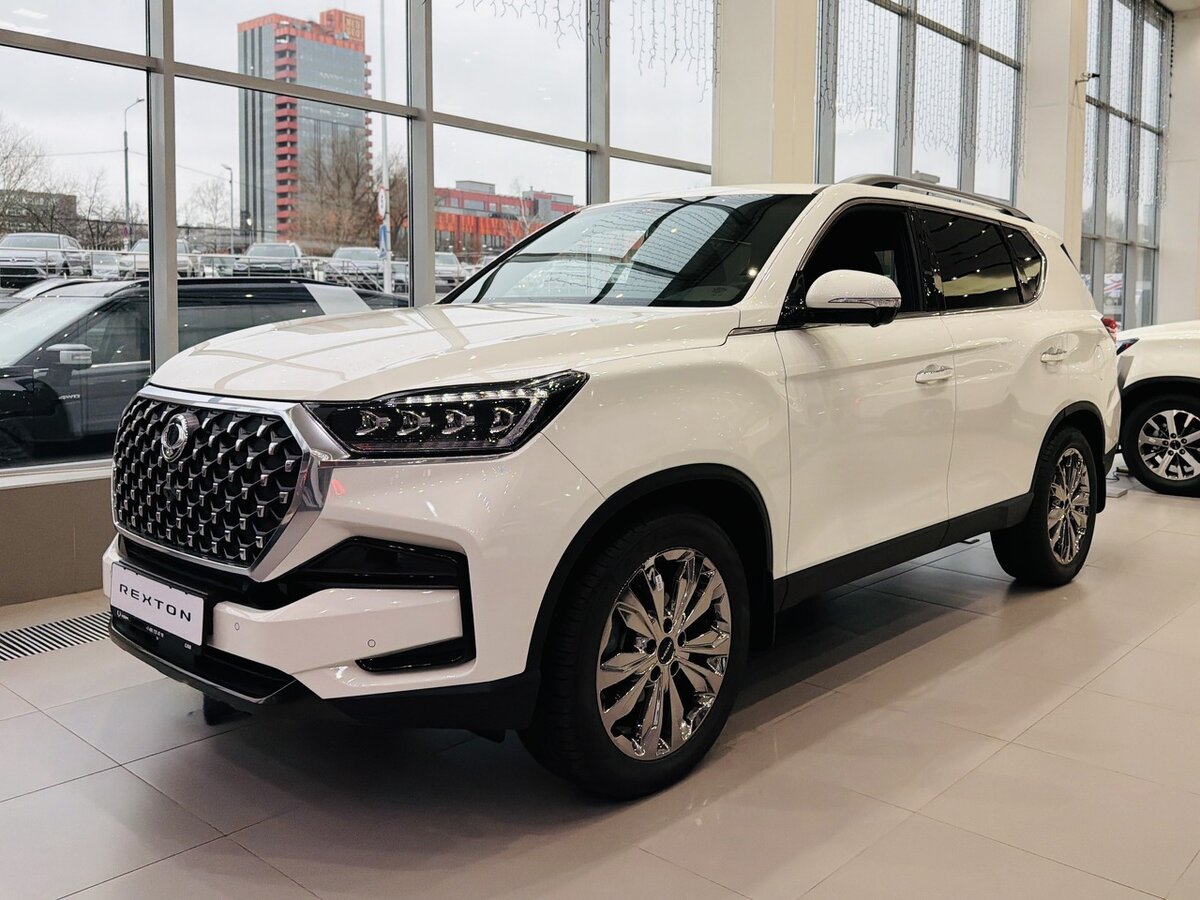 Открыть фотографии: KGM Rexton