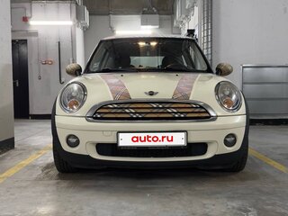 2010 Mini Hatch One II (R56) Рестайлинг, белый, 750000 рублей, вид 4
