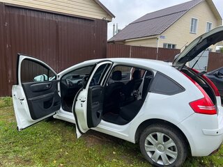 2010 Citroen C4 I Рестайлинг, белый, 348000 рублей, вид 3