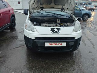 2011 Peugeot Partner II, белый, 649999 рублей, вид 4