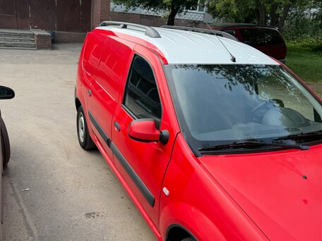 2021 LADA (ВАЗ) Largus, красный, 600000 рублей, вид 5