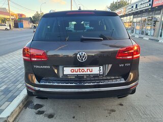 2015 Volkswagen Touareg II Рестайлинг, коричневый, 3500000 рублей, вид 4