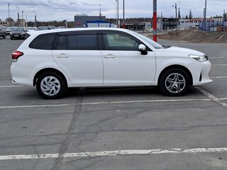 2019 Toyota Corolla Fielder XI (E160, E170) Рестайлинг 2, белый, 1480000 рублей, вид 4