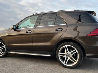 2018 Mercedes-Benz GLE 350 d I (W166), коричневый, 5000000 рублей, вид 3