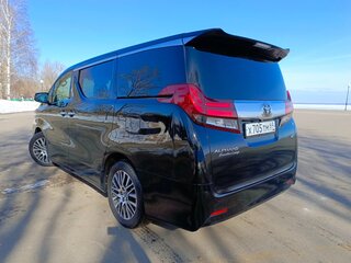 2016 Toyota Alphard III, чёрный, 4300000 рублей, вид 5