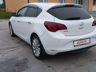 2013 Opel Astra J Рестайлинг, белый, 900000 рублей, вид 2