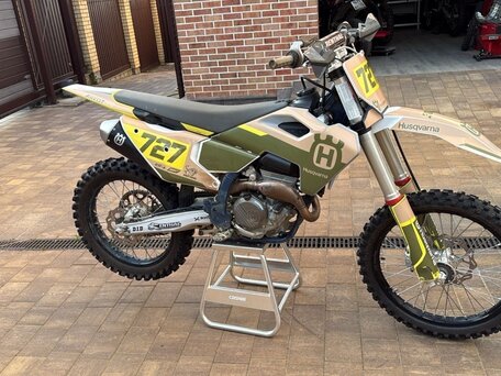 2022 Husqvarna FC 250, белый, 750000 рублей, вид 2