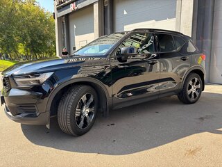 2018 Volvo XC40 I, чёрный, 2900000 рублей, вид 1