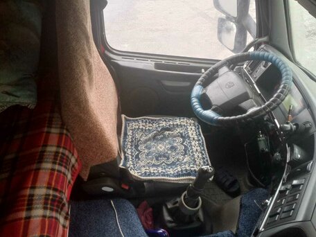 2012 Volvo FM, красный, 3600000 рублей, вид 3