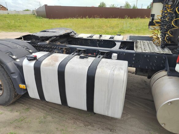 2007 Volvo FH, белый, 3000000 рублей - вид 5