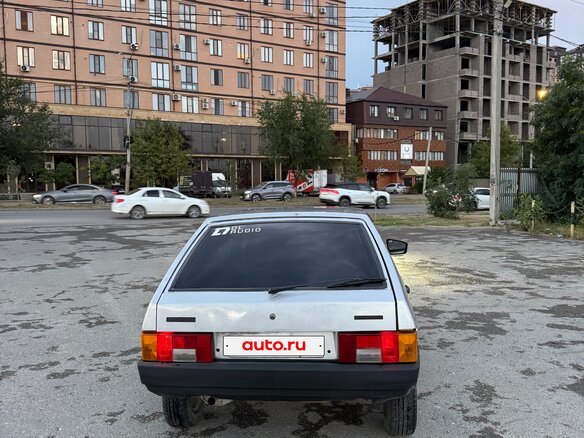 2002 Lada (ВАЗ) 2109, серебристый, 130000 рублей - вид 5