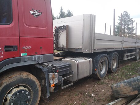 2011 Volvo FM, пурпурный, 4100000 рублей, вид 5