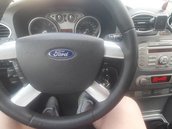 2009 Ford Focus II Рестайлинг, белый, 450000 рублей - вид 16