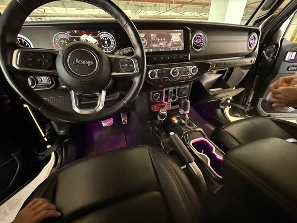 2019 Jeep Wrangler IV (JL), чёрный, 5300000 рублей - вид 14