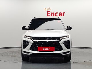 2022 Chevrolet TrailBlazer III, белый, 1900000 рублей, вид 3