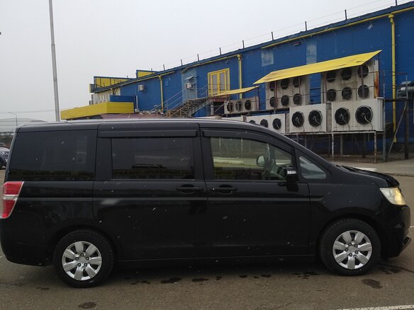2014 Honda Stepwgn IV Рестайлинг, чёрный, 1450000 рублей - вид 16