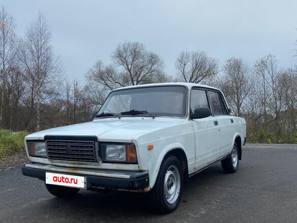2002 Lada (ВАЗ) 2107, белый, 65000 рублей
