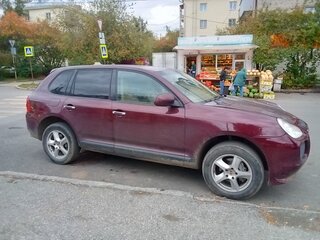2004 Porsche Cayenne I (955), красный, 1100000 рублей, вид 2