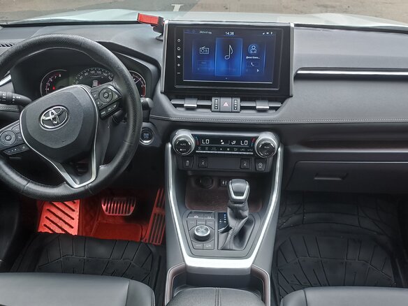 2020 Toyota RAV4 V (XA50), белый, 3300000 рублей - вид 5