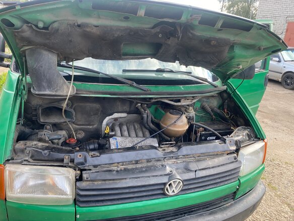 1992 Volkswagen Transporter T4, зелёный, 320000 рублей - вид 12