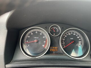 2008 Opel Zafira B Рестайлинг, чёрный, 600000 рублей, вид 4