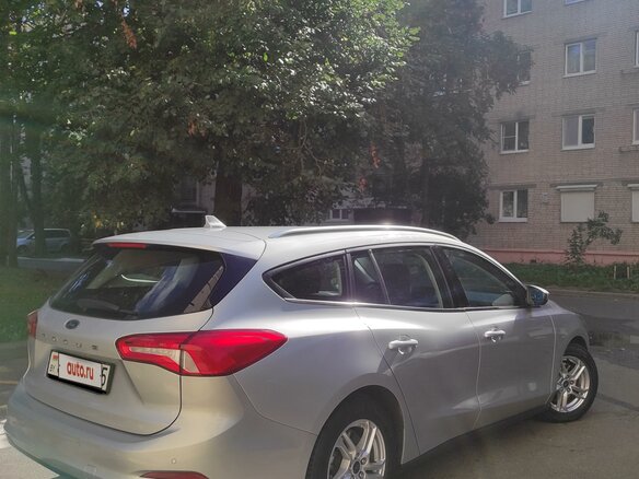 2019 Ford Focus IV, серебристый, 1650000 рублей - вид 3