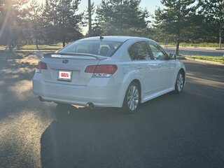 2011 Subaru Legacy V, белый, 800000 рублей, вид 2