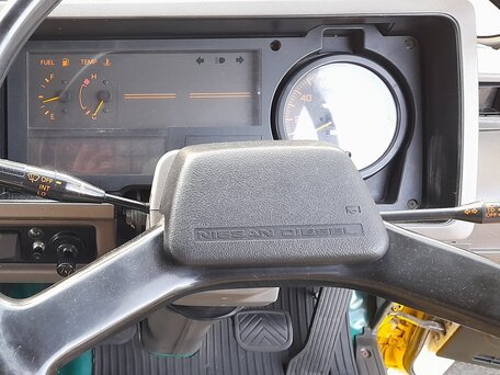 1989 Nissan Diesel, жёлтый, 1650000 рублей, вид 5