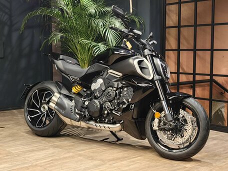 2025 Ducati Diavel V4, чёрный, 3300000 рублей, вид 1