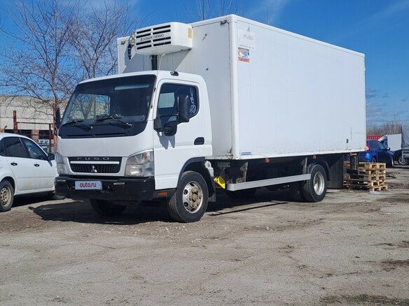 2015 Fuso (Mitsubishi) Canter, белый, 2350000 рублей