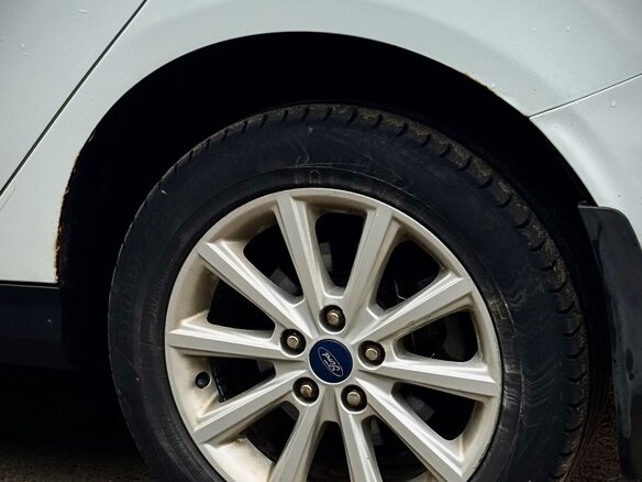 2016 Ford Focus III Рестайлинг, белый, 1100000 рублей - вид 10