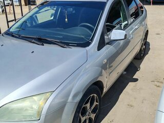 2005 Ford Focus I Рестайлинг, серебристый, 260000 рублей, вид 1
