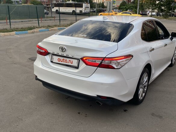 2018 Toyota Camry VIII (XV70), белый, 2500000 рублей - вид 12
