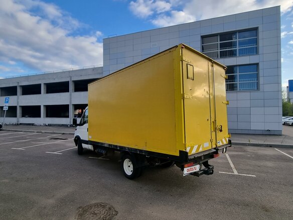 2005 Iveco Daily, белый, 799000 рублей - вид 3
