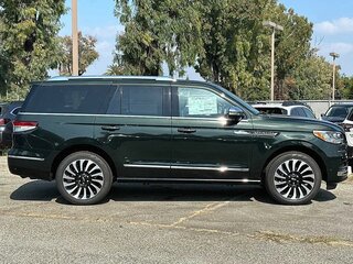 2024 Lincoln Navigator IV, зелёный, 18152085 рублей, вид 3