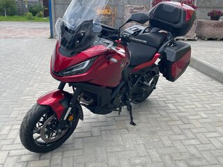 2024 Honda NT1100, красный, 1599000 рублей, вид 4