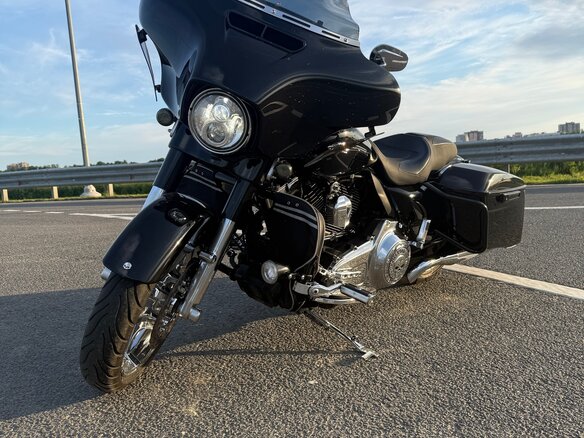 2014 Harley-Davidson Street Glide, чёрный, 1350000 рублей