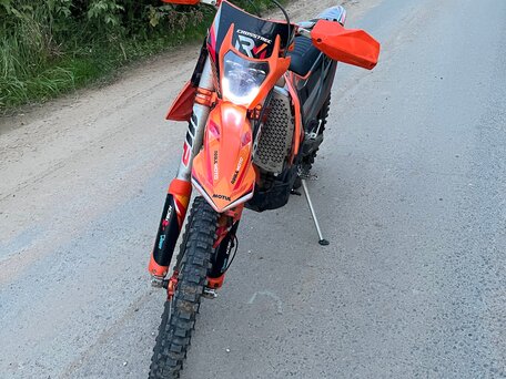 2023 Regulmoto Crosstrec, оранжевый, 230000 рублей, вид 1