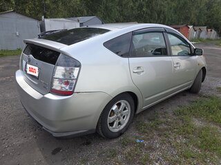 2004 Toyota Prius II (XW20), серебристый, 550000 рублей, вид 4