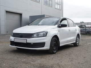 2018 Volkswagen Polo V Рестайлинг, белый, 440000 рублей, вид 3