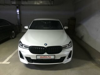 2021 BMW 6 серии Gran Turismo 620d xDrive IV (G32) Рестайлинг, белый, 6380000 рублей, вид 4