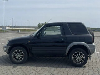 1998 Toyota RAV4 I (XA10), чёрный, 550000 рублей, вид 3