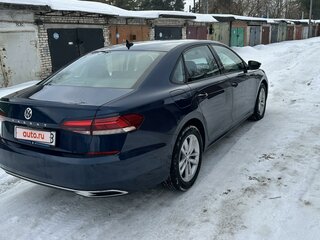 2020 Volkswagen Passat (North America and China) II (NA Market), синий, 2232218 рублей, вид 4