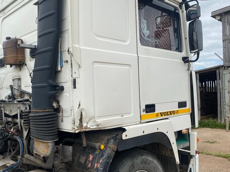 1994 Volvo F-Series, белый, 1200000 рублей, вид 5