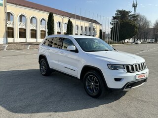 2018 Jeep Grand Cherokee IV (WK2) Рестайлинг, белый, 3550000 рублей, вид 4