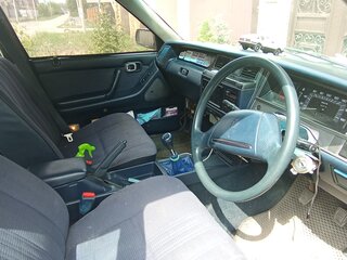 1993 Toyota Crown IX (S140), серебристый, 360000 рублей, вид 4